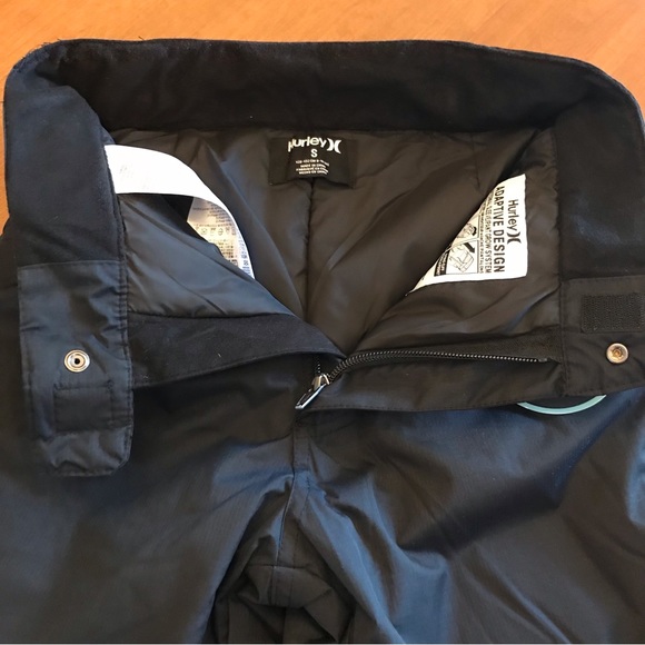 Hurley Snow pants. Black. Small or Medium. - Picture 4 of 13